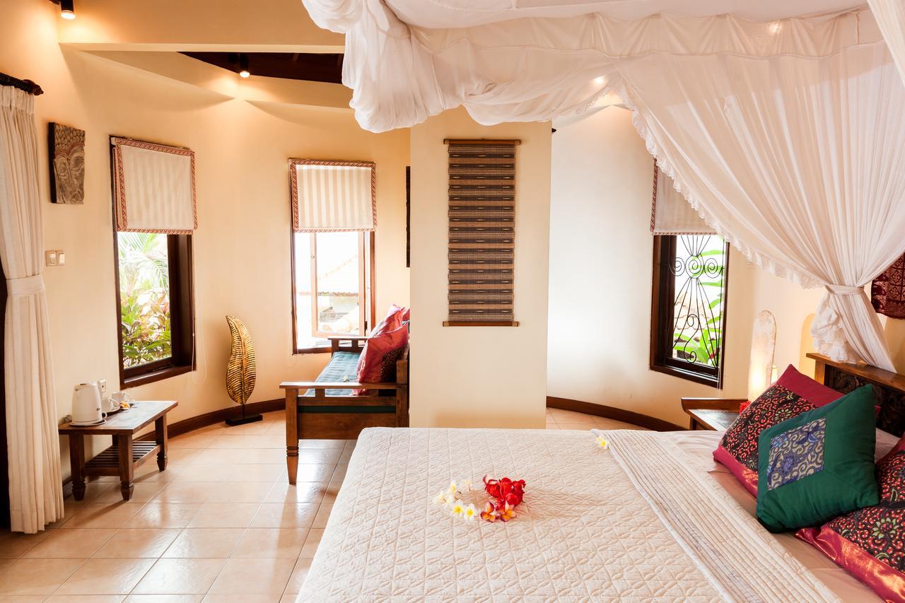 Blue Moon Villas Resort Amed Zewnętrze zdjęcie